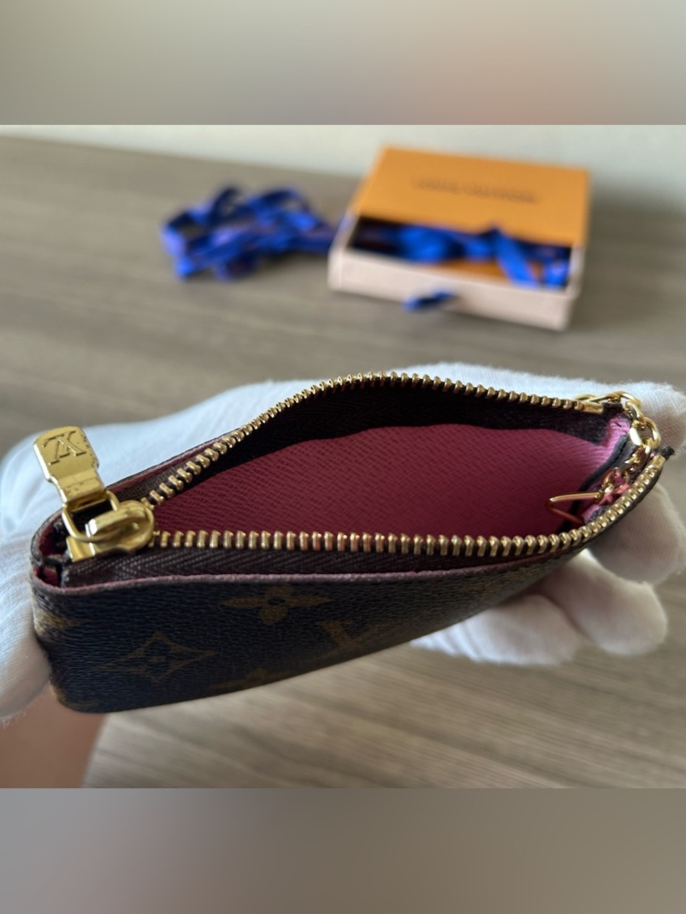 Louis Vuitton Vivienne Animation Key Cles Pouch- Paris LV boutique Place Vendôme - Picture 8 of 15